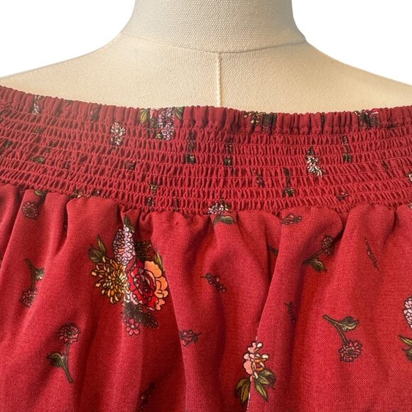 2/$30 Sweet Wanderer L Floral Red Smocked Off-Shoulder or Not - Picture 4 of 13
